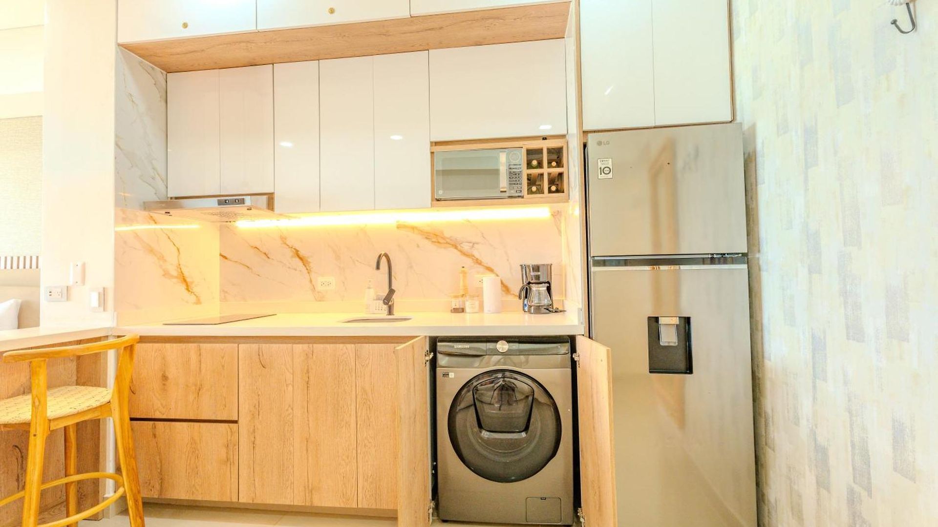 Hermoso De Lujo Con Piscinas Jacuzzi Y Baño Turco 10 24