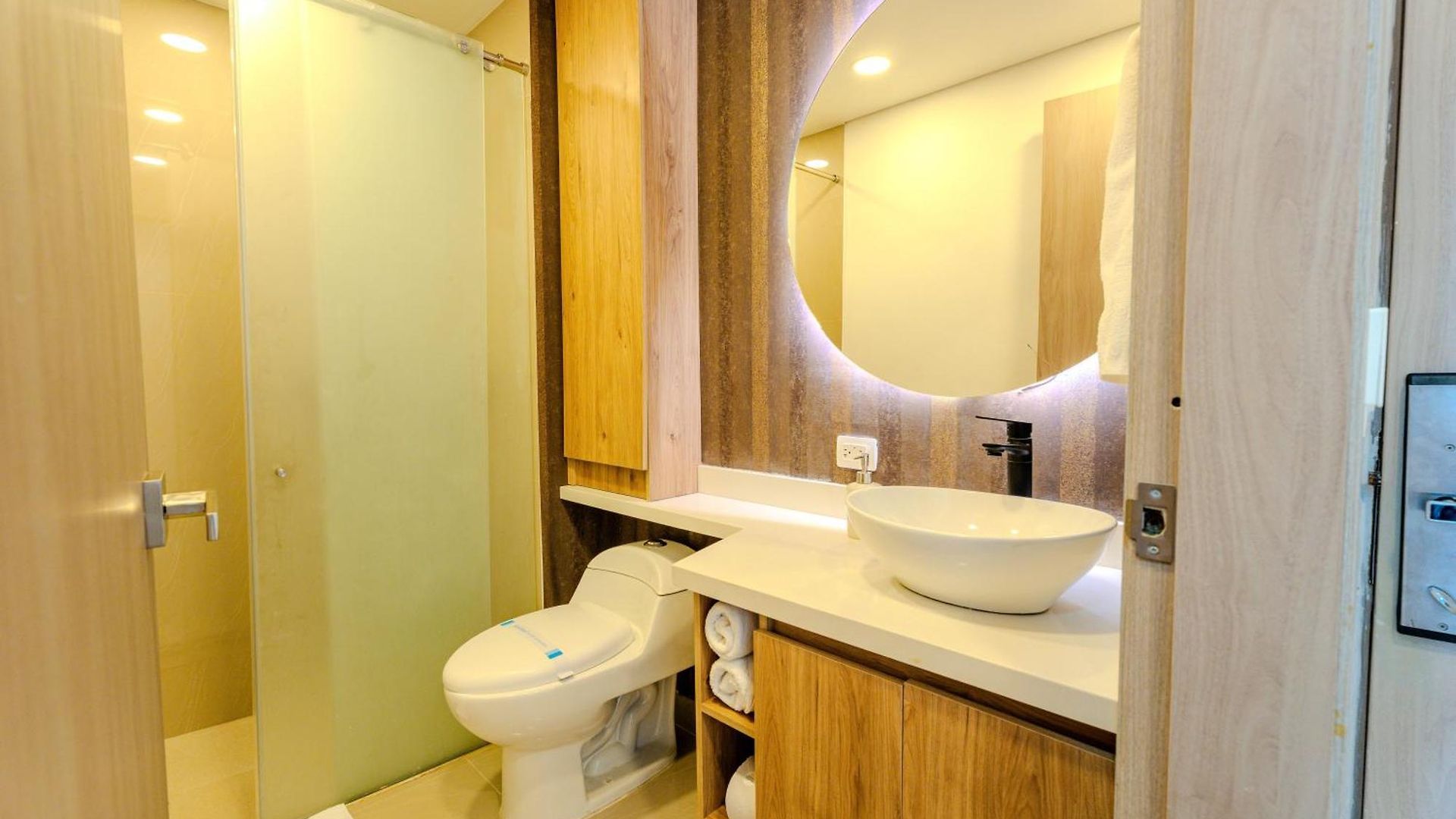 Hermoso De Lujo Con Piscinas Jacuzzi Y Baño Turco 10 24 Apartamento *