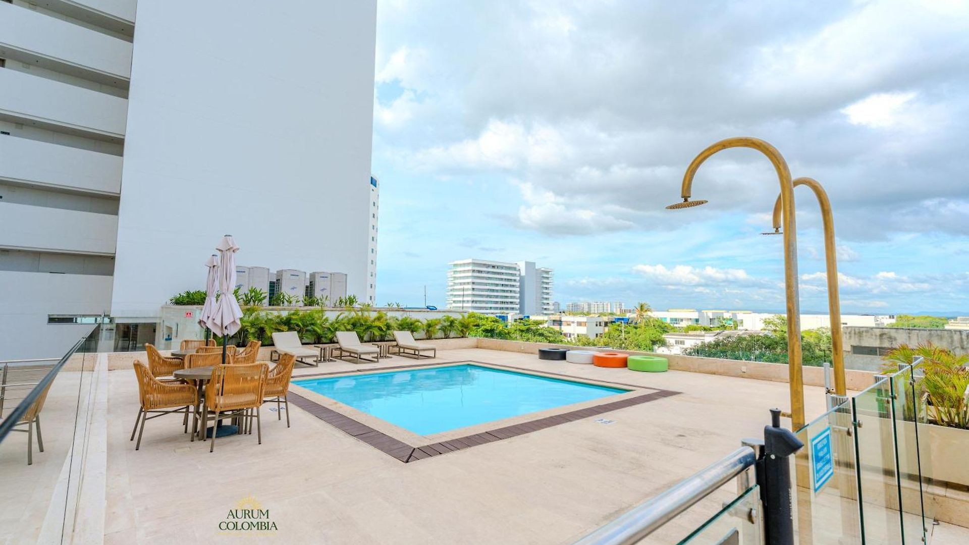 Apartamento Hermoso De Lujo Con Piscinas Jacuzzi Y Baño Turco 10 24