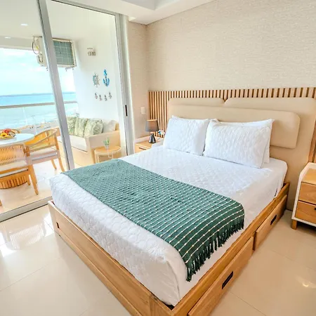 Hermoso De Lujo Con Piscinas Jacuzzi Y Baño Turco 10 24