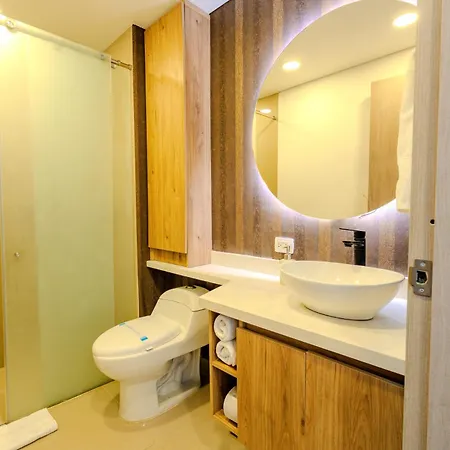 Hermoso De Lujo Con Piscinas Jacuzzi Y Baño Turco 10 24 Apartamento *