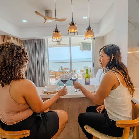 Apartamento Hermoso De Lujo Con Piscinas Jacuzzi Y Baño Turco 10 24 Cartagena